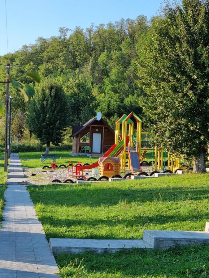 Hotel Шафран à Krasnaya Slobodka Extérieur photo