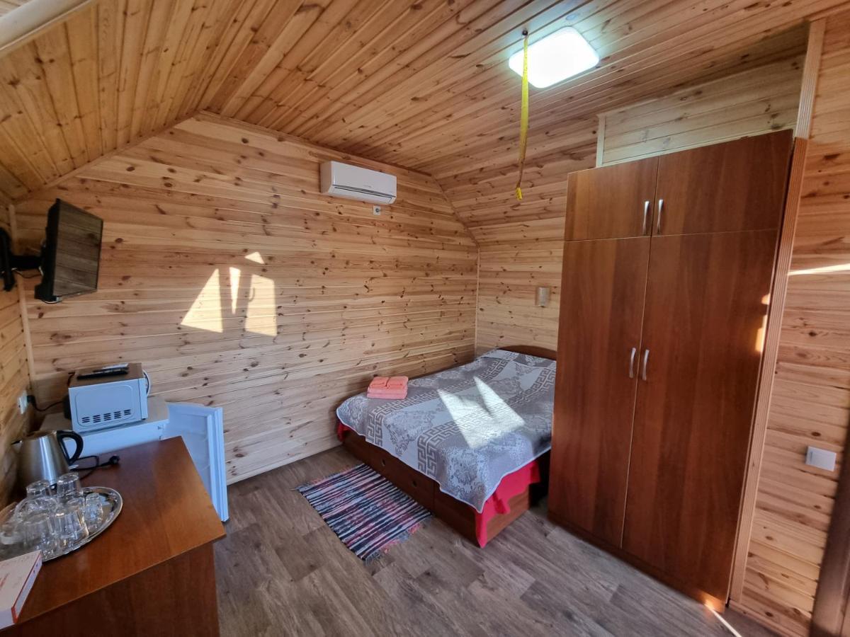 Hotel Шафран à Krasnaya Slobodka Extérieur photo